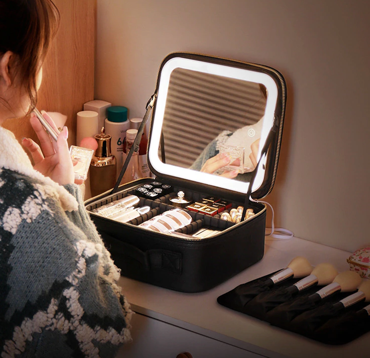 LED Portable Makeup Case